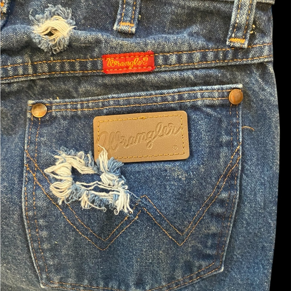 Wrangler 🤠 distressed, denium skirt NWOT - Picture 3 of 5